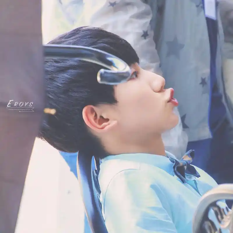 【王源·嘟嘟嘴】  让小编看看,有多少宝宝看着屏幕不自觉地嘟起了