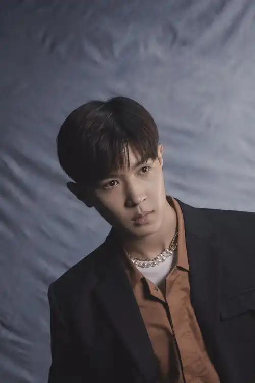 美籍华裔男歌手马伯骞发长文:幸运自己有一个优秀的家庭,而且为它感到