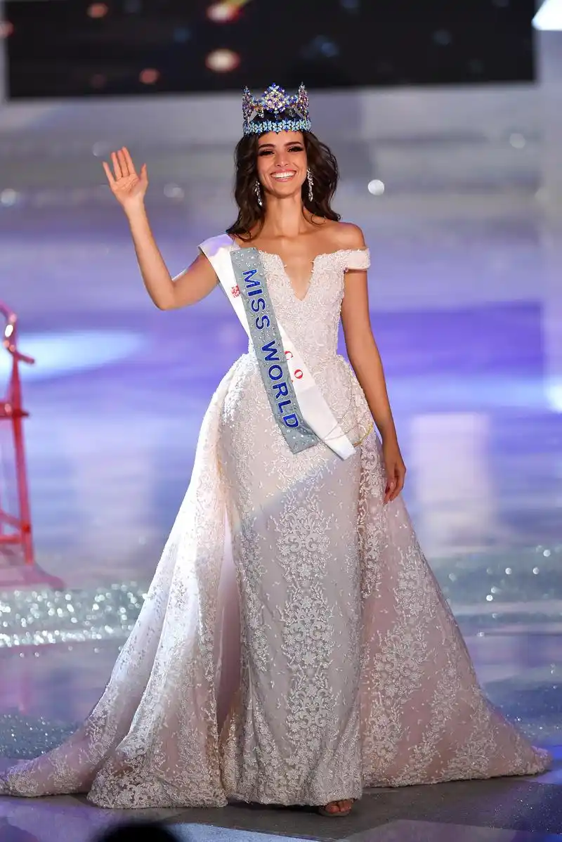 墨西哥小姐获得世界小姐全球总决赛桂冠(2)