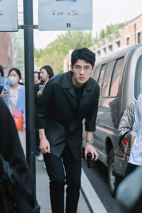 刘昊然北影节创投评委##刘昊然称出道十年被观众见证生长