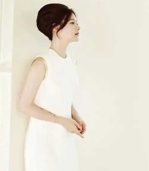 李英爱出道时也太美了,浓眉大眼真漂亮,真心迷人