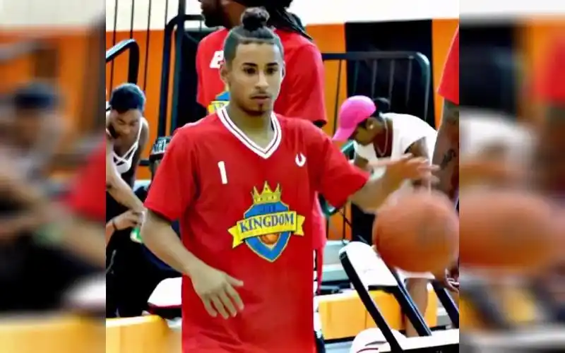 鬼马精灵:2020届小控卫julian newman最新动态_哔哩哔哩 (゜-゜)つロ