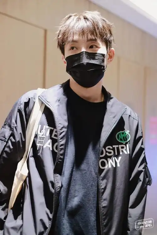 范世錡超话#范世錡披荆斩棘#220803 下班我喜欢达菲@范世錡xxxf