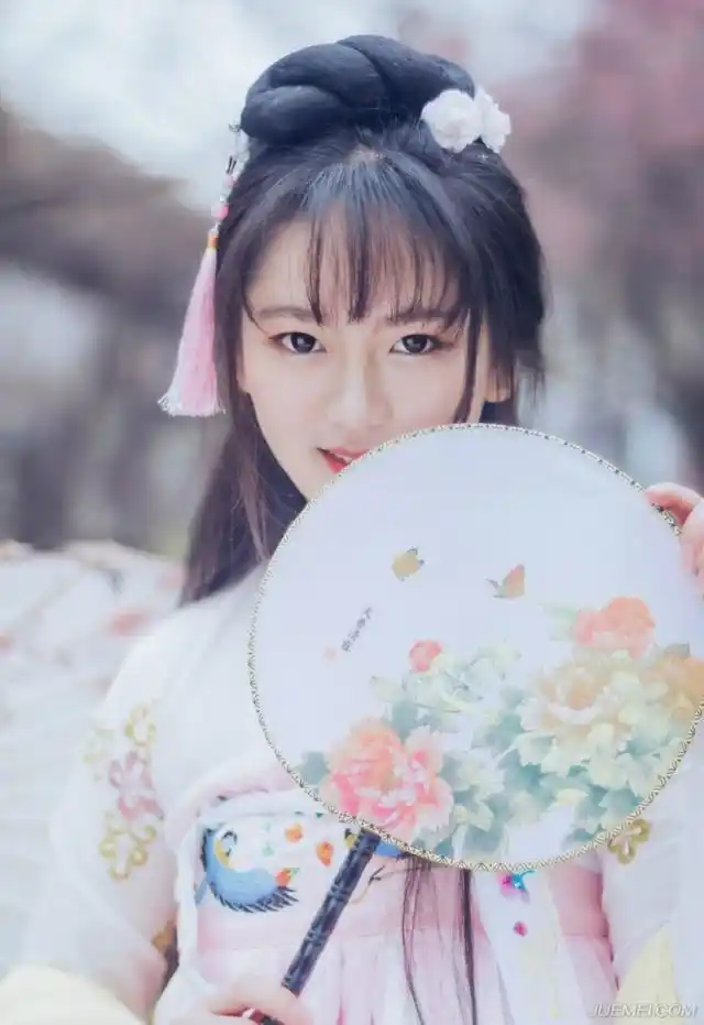 五官标致的古装美少女温馨甜美清秀迷人第6张图