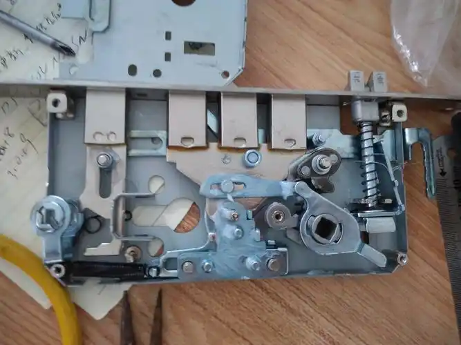 智能门锁锁体内部构造图示