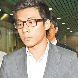 霍启仁照片图片