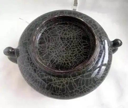 再谈南宋龙泉溪口窑墨绿釉黑胎瓷器.