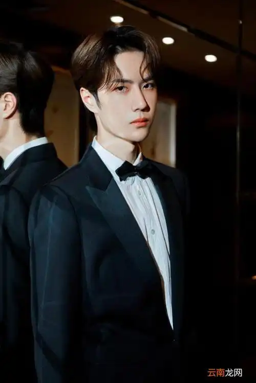 王一博锁屏,酷盖王一博最适合做手机锁屏壁纸的美照高清图片