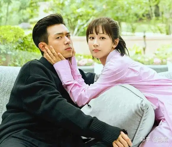 岁杨紫否认与李现肖战的绯闻:全是网友脑补,恋爱以结婚为前提 - 知乎