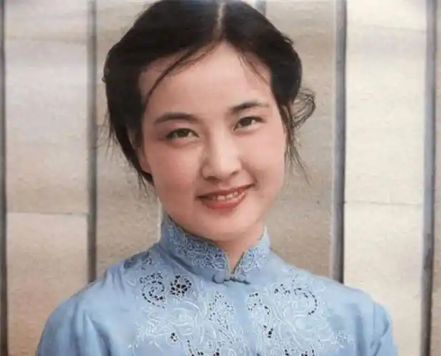 昔日八一厂厂花 被王心刚看好 却被刘晓庆抢角色 如今68岁依然美如花