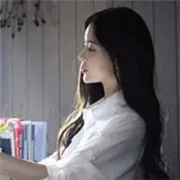 很有气质的侧颜美女头像【点击鼠标右键下载】