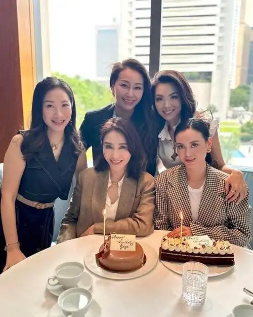 穿西装 衬衫,高级洋气又显贵|黎姿|富豪|发型_新浪新闻