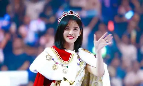 《鞠婧祎》一组高清唯美壁纸图,网友:真的是甜美女神范_高清图集_新浪