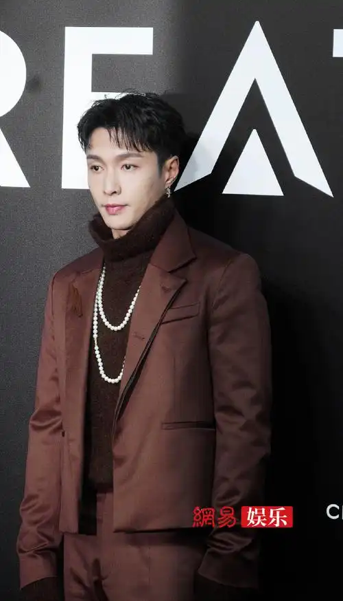 gq派对##gq红毯##张艺兴 我不热