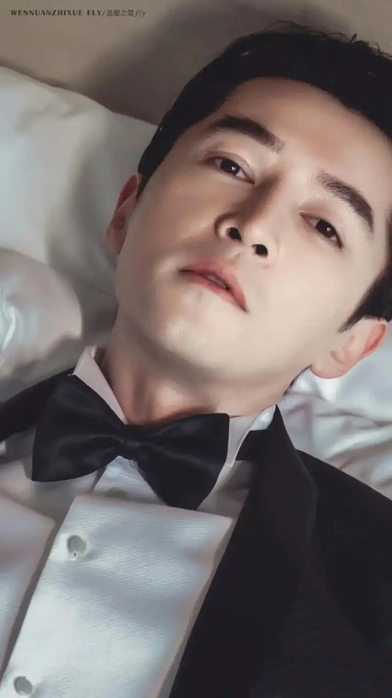 他很普通  普通到无可替代7815#胡歌 #神仙颜值 #盛世美颜 - 抖音