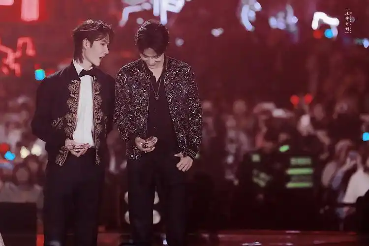 20191228星光大赏博君一肖│肖战│王一博 - 堆糖,美图壁纸兴趣社区