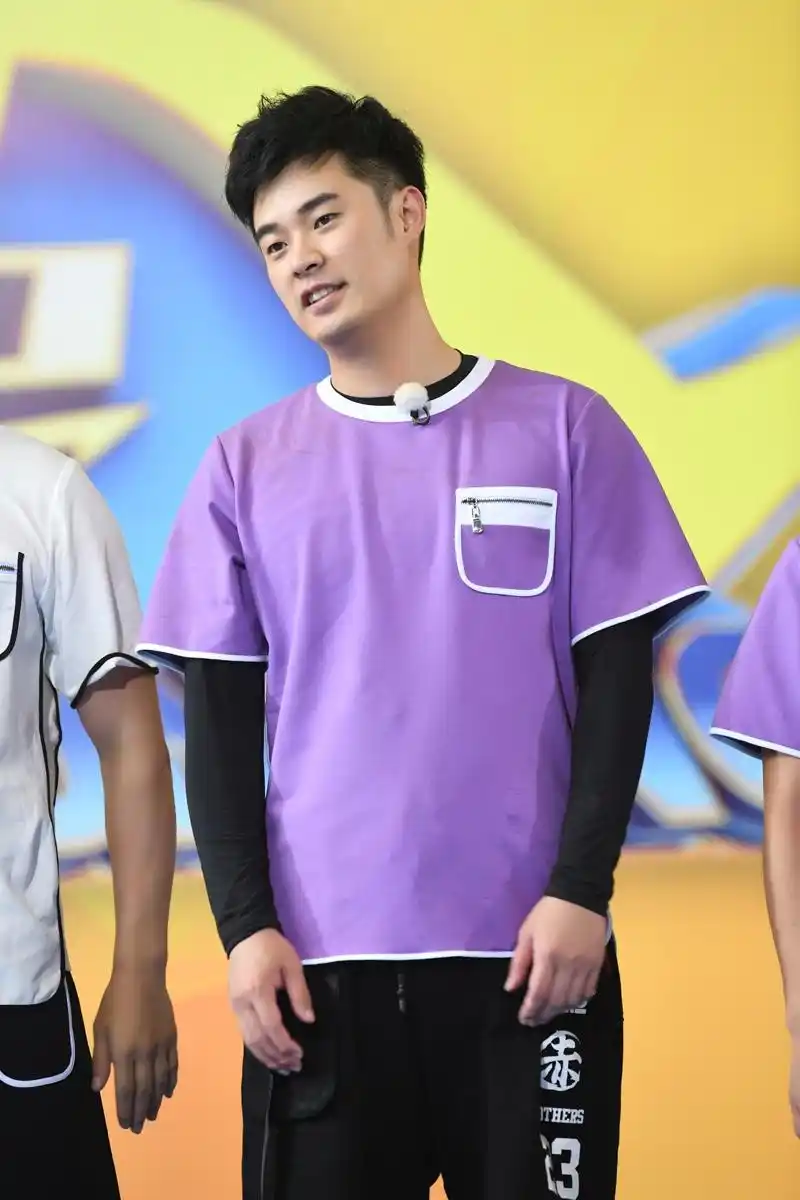 陈赫《奔跑吧》遇痛苦选择 站队《爱情公寓》引泪崩