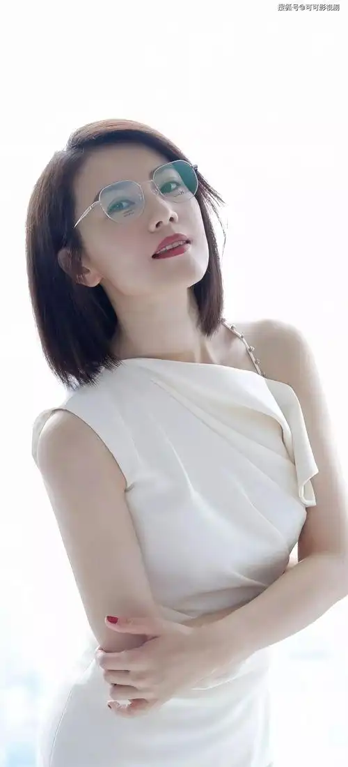 原创国民女神高圆圆写真千秋无绝色悦目是佳人