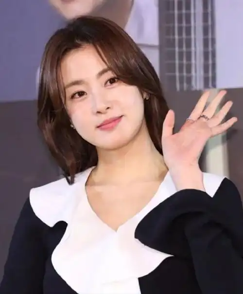 玄彬前女友姜素拉惊喜宣布二胎,孕妇照片曝光超美撩人|孙艺珍|黑长直