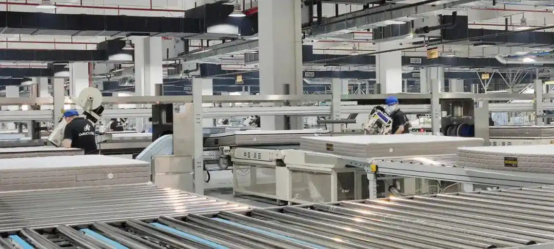 深圳家装家居行业协会成员莅临慕思超级工厂参观指导