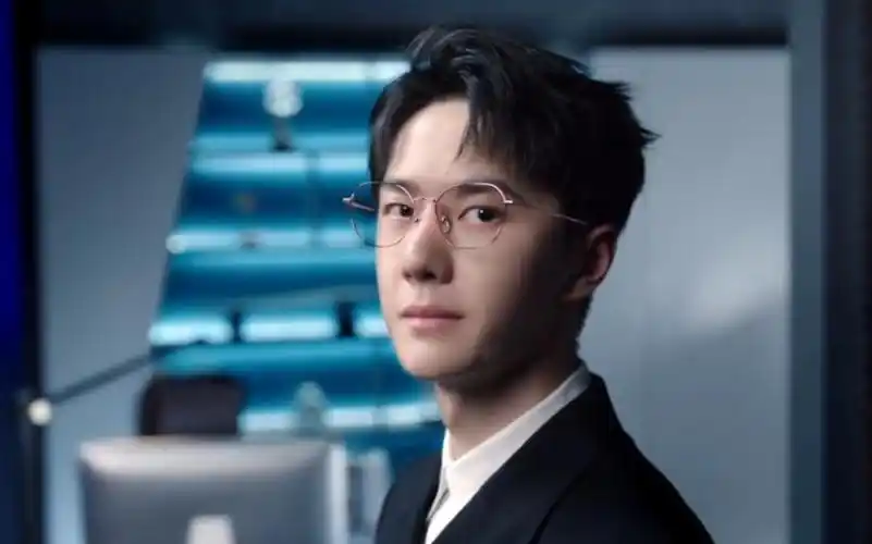 『王一博』荣泰按摩椅最新广告!广告也请卷起来!