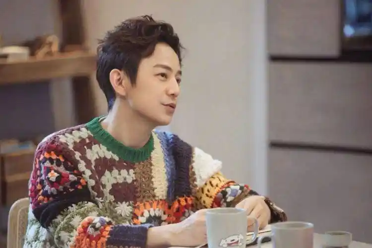 何炅一家三口图片