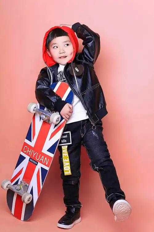 阿伟的儿童摄影作品《帅气小男生》