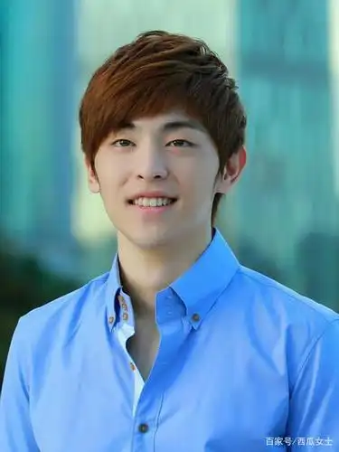 图集:刚出道时的"大男孩"邓伦