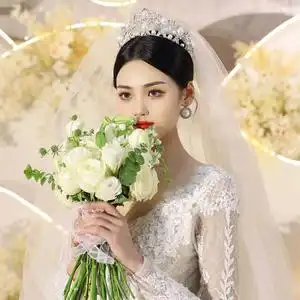 新娘皇冠头饰18生日成人礼物大气水晶超仙珍珠王冠结婚礼白纱配饰