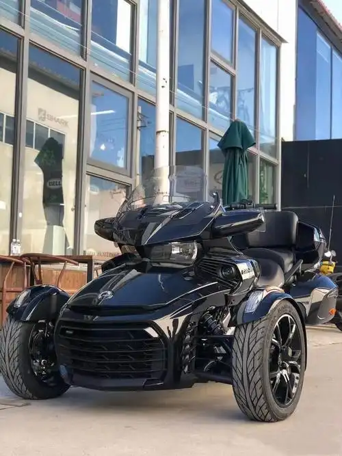 庞巴迪倒三轮摩托车 进口庞巴迪四轮沙滩车三轮f3行政倒三轮摩托车