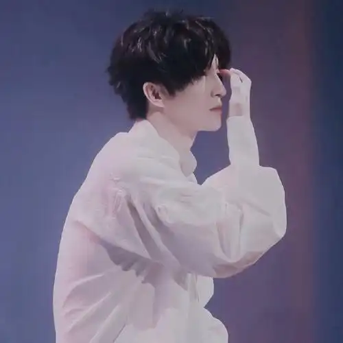 dt/林乐 薛之谦精修头像 拿图点赞收藏,喜欢关注 二传别抹名感恩