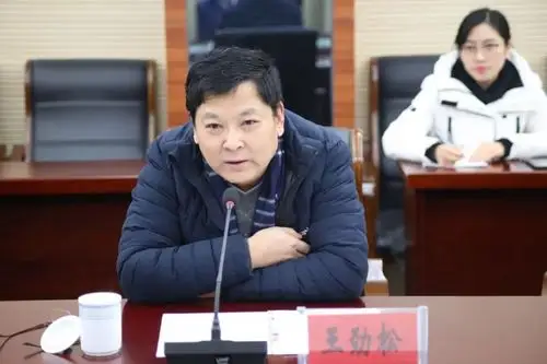 【校园传真】另起一行 合作共赢