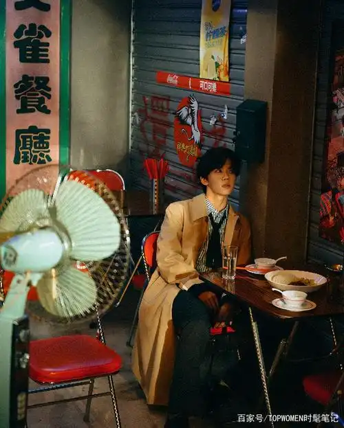 解锁港男们最时髦的穿搭,复古撩人超心动