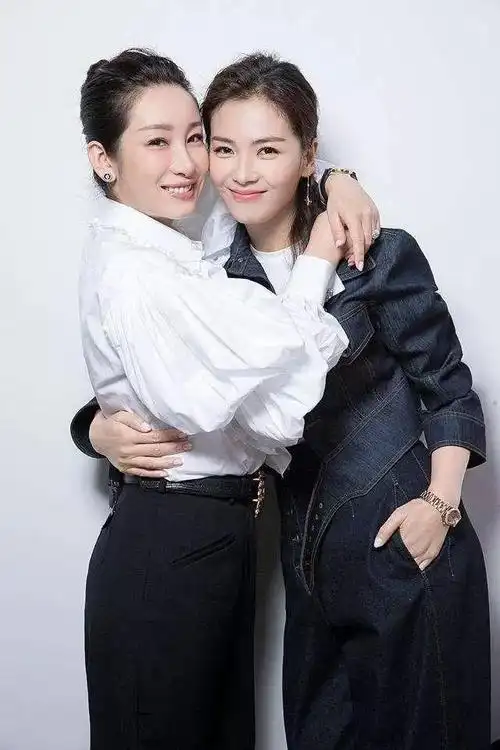 王子文身高148(32岁的王子文不愧是)(10)