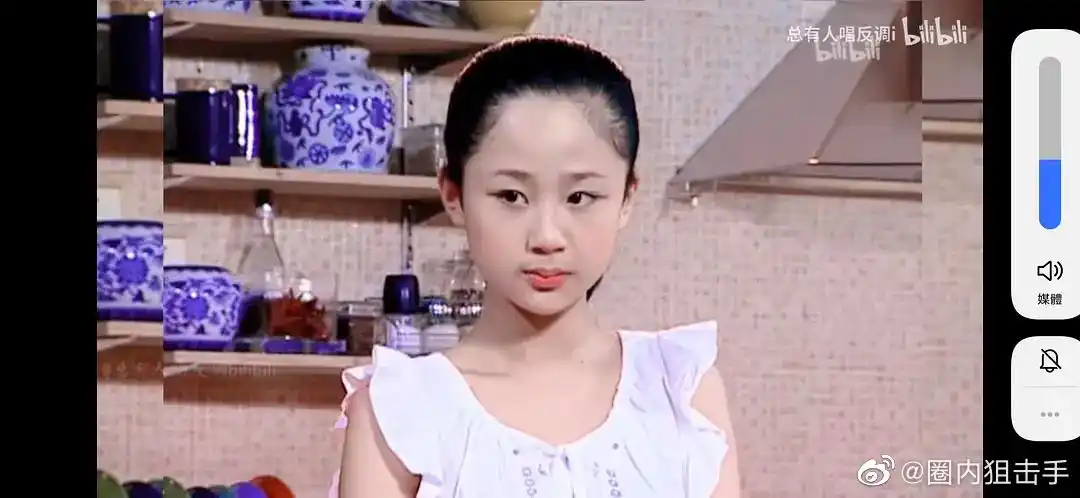回看家有儿女杨紫应该也没有整容吧