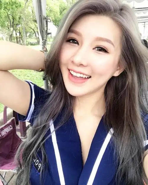 美女模特摄影:长腿车模的日常生活照|生活照|车模|模特_新浪网