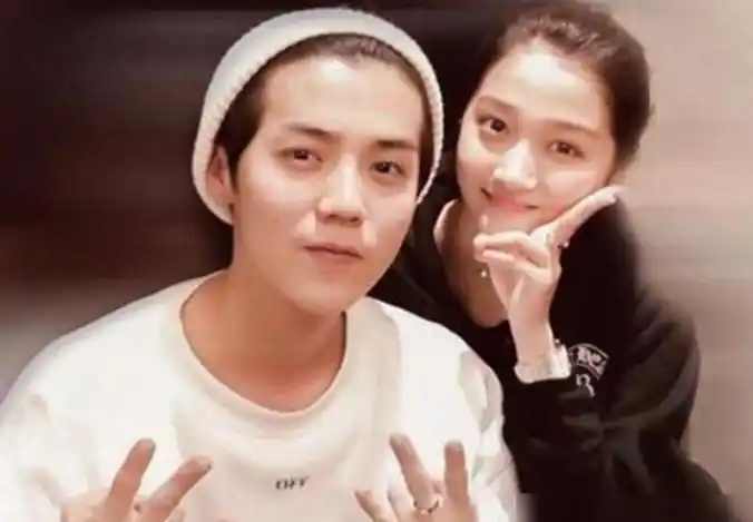 鹿晗和关晓彤恋爱长跑,为什么还不结婚?_恋情_媒体_事业