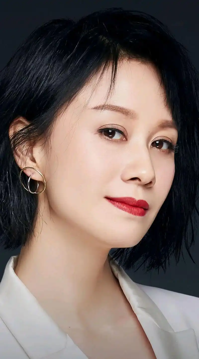 倪虹洁惊艳高清写真美得让人心动,身材饱满,性感迷人