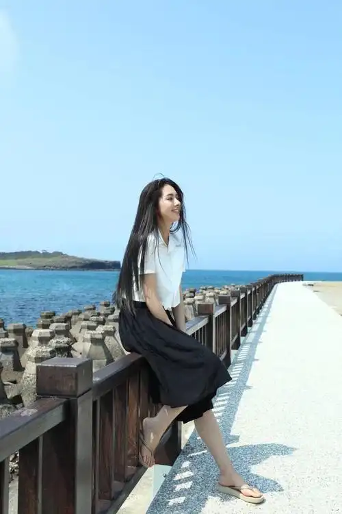 郭碧婷娱乐圈第一大脚女明星