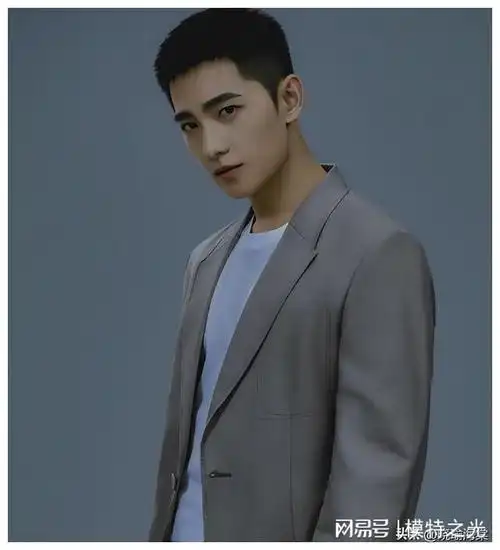 从军艺走出的4大校草,大家只记得沙溢沈腾杨洋,却忘了最帅的他