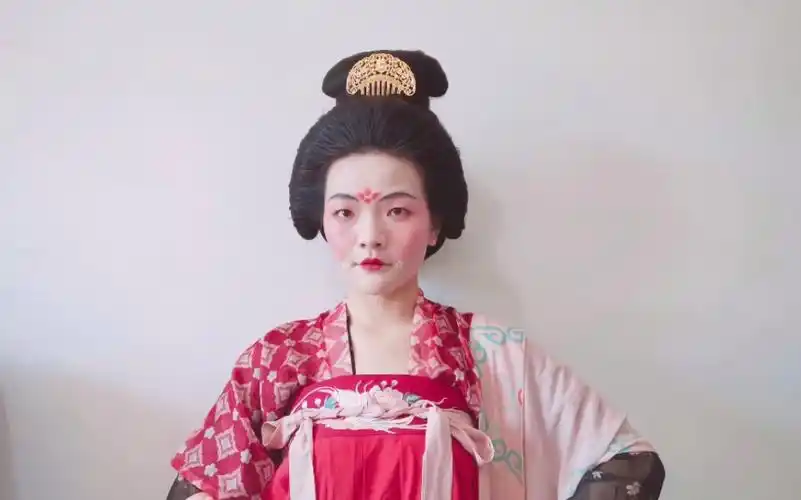 唐代仕女图—唐代复原款汉服发型教程 带你穿越到大唐_哔哩哔哩_bili