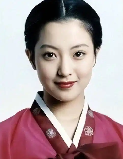 被质疑整容,称长开就会好,没成想12年后却被打脸_朴妍雅_朴珠英_网友