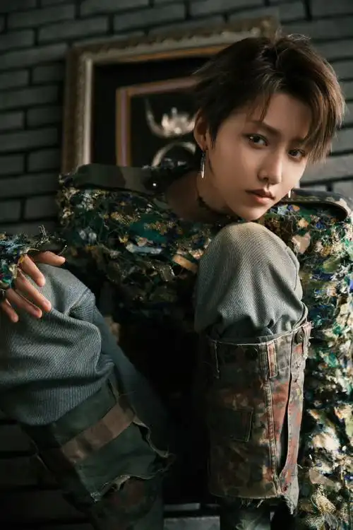 刘雨昕高定民族大片##刘雨昕贵阳音乐节造型