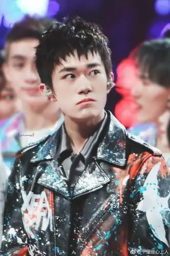 嘟嘟嘴特别可爱