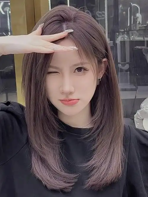 女生齐肩短发发型直发