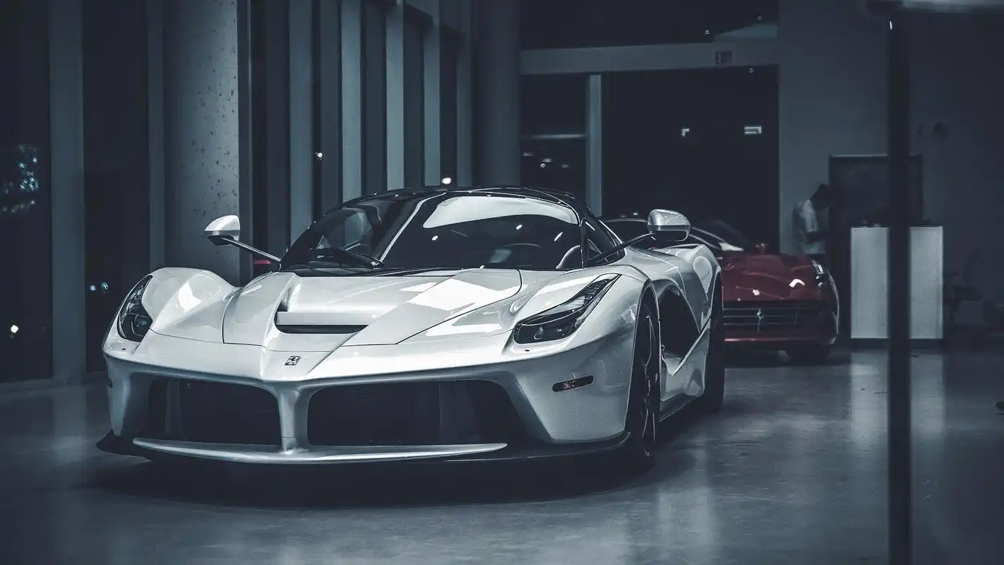 炫酷法拉利跑车图片桌面壁纸