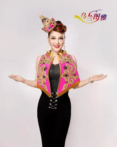 "乌兰图雅的皮肤"又多又潮又好看,赶快收藏起来吧!