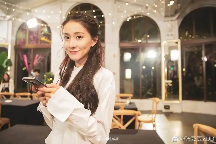 艺体女神张豆豆高难度一字马 颜值甜美身材曼妙(5)