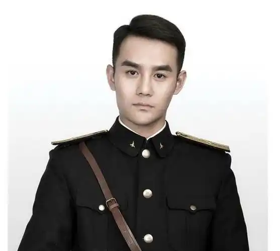 穿军装最帅的男明星,只服这5位,任嘉伦杨洋上榜,有你男神吗?