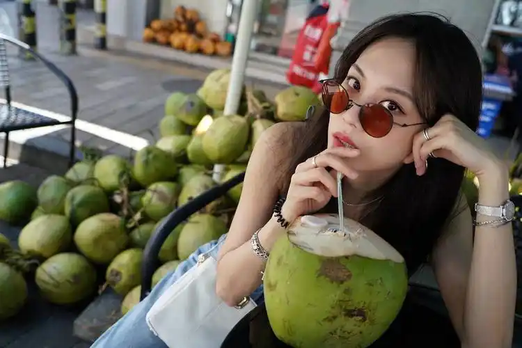 王霏霏就是名副其实的海南水果王